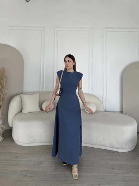 Keten Yandan Yırtmaçlı  Uzun Sıfır Kolsuz Elbise - Mavi ürün görseli
