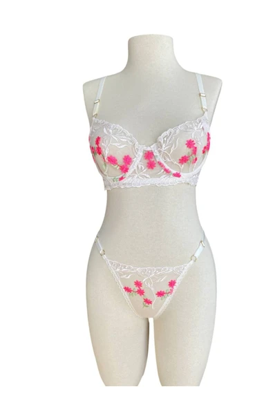 İNSPİRA Dantelli Brode Takım Çiçekli Desenli Sütyen Tanga Takım
