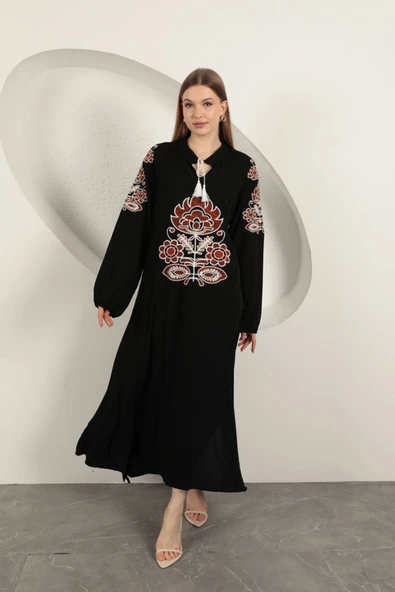 Viskon Kumaş Nakışlı Elbise-Siyah ürün görseli