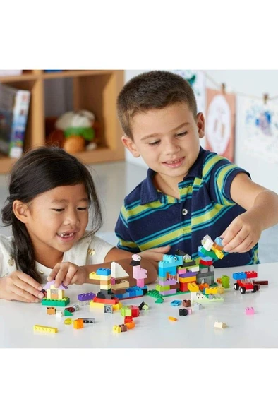 LEGO 10713 Classic Yaratıcı Çanta, 213 Parça, 4-99 Yaş - 4