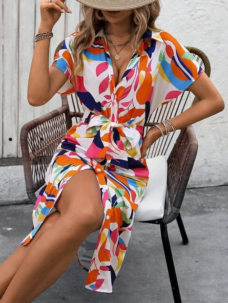 Kadın Kısa Kollu Yakalı önü Düğmeli önden Drapeli Desenli Süprem Elbise ürün görseli