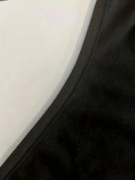 Kadın Kuş Gözü Ve Dekolte Detay Boyundan Bağlamalı Viskon Bluz - Resim 4