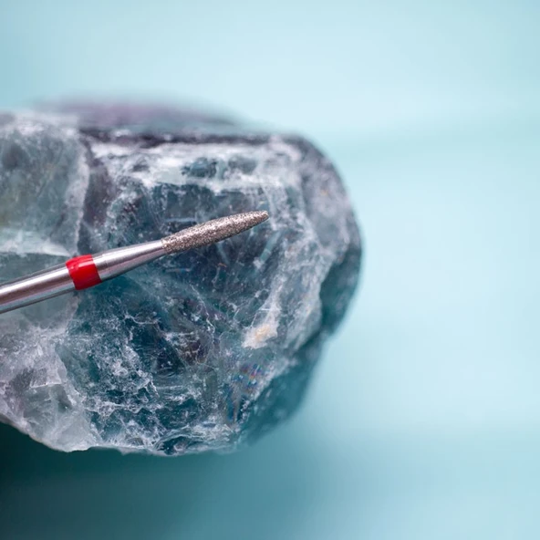 Kristall Elmas Manikür Törpü Ucu Kör Uçlu Ateş Model Kırmızı 018 - Resim 2