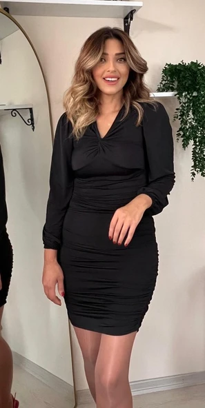 Kadın Uzun Kollu V Yakalı Yanlardan Büzgülü Kısa Sandy Elbise ürün görseli