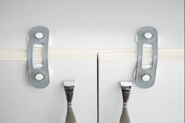 Babyjem Çok Fonksiyonlu Çocuk Güvenlik Kilit Seti 12 Adet Gri - Resim 3