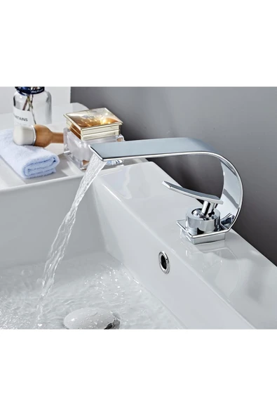 OEM Banyo Lavabo Bataryası Krom Renk Şelale 7 Yıl Garantili İthal Yeni İnce Tasarım. ürün görseli