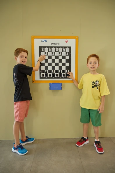 Lapin Deney Atölyesi Satranç – Dekoratif Duvar Oyunu - 2