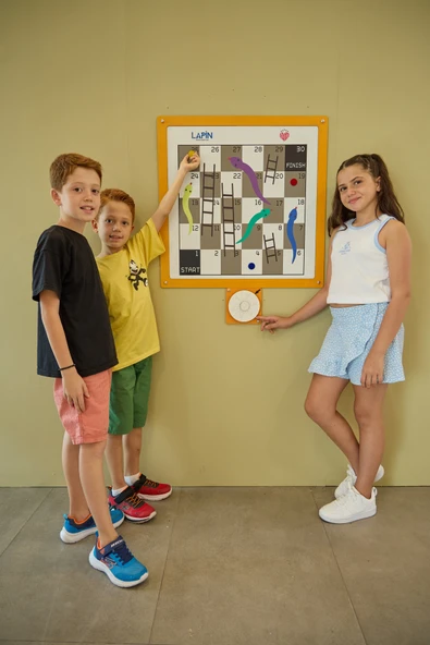 Lapin Deney Atölyesi Snake Ladders – Dekoratif Duvar Oyunu, Ofis/Okul Ortak Alanlar için Oyunlar - 2