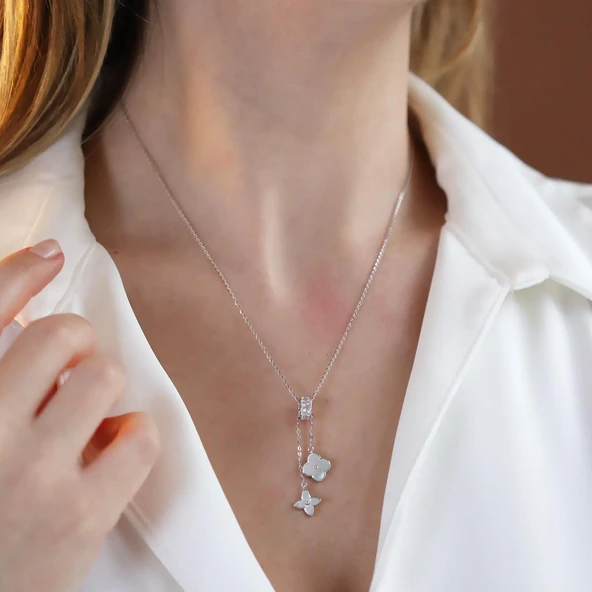 Yonca Sedef Taşlı Sarkıt Gümüş Kolye ürün görseli 1