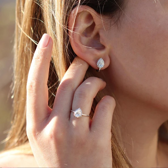 Etrafı Pırıltılı Taşlarla Çevirili Damla Montür Sky Diamond Gümüş Set - Resim 2