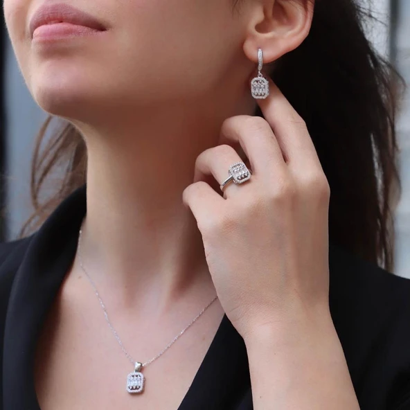 Starlight Diamond Ortası 3 Baget Pırlanta Montür Gümüş Set ürün görseli 1