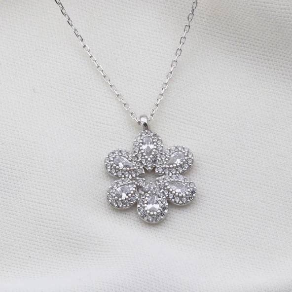 Çiçek Modeli Zirkon Taşlı Gümüş Kolye - Resim 2