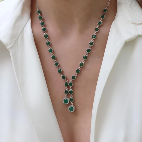 Kök Zümrüt Taşlı Otantik Gümüş Kolye ürün görseli 1