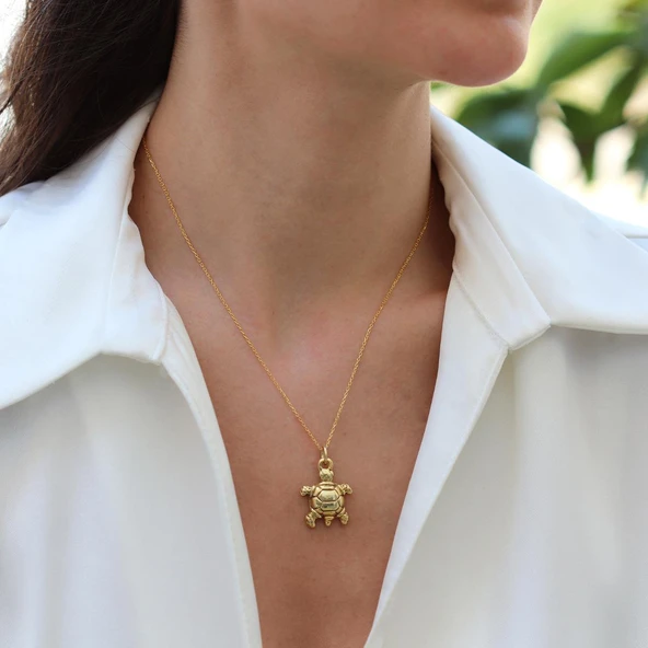 Kaplumbağa Bombeli Gold Gümüş Kolye ürün görseli 1