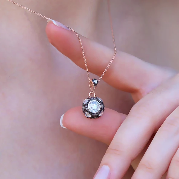 Elmas Montür Modeli Taşlı Rose Gold Gümüş Kolye - Resim 2