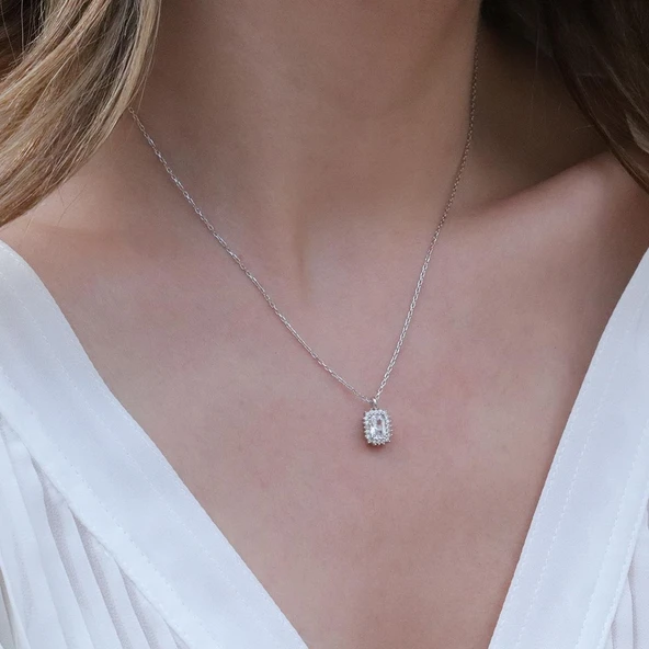 Baget Taşlı Gümüş Kolye ürün görseli 1