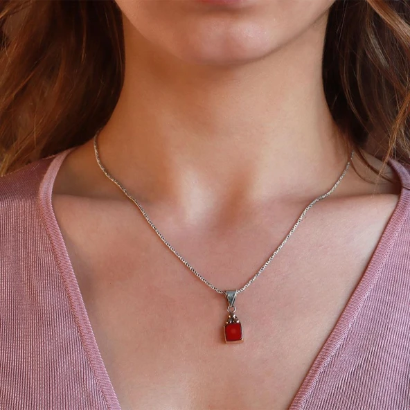 Mercan Taşlı El İşi Otantik 925 Ayar Gümüş Kolye ürün görseli 1