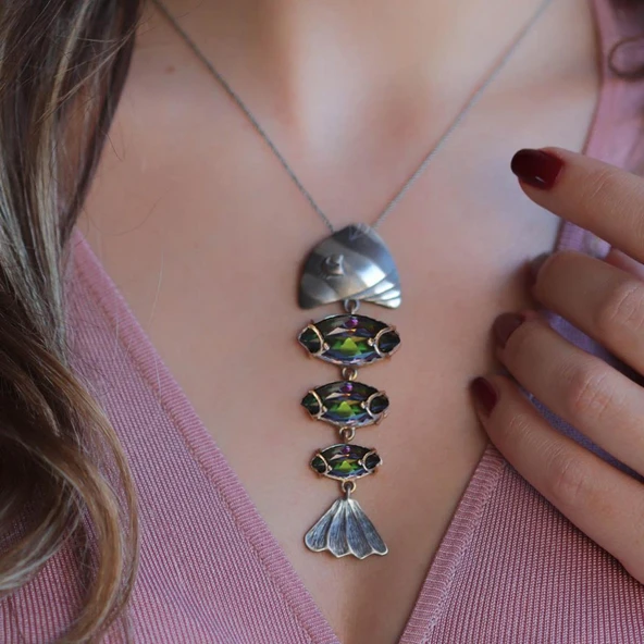 Mistik Topaz Taşlı 925 Ayar Gümüş Tasarım Balık Kolye - Resim 3