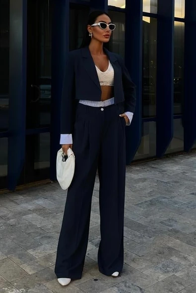 Garni Detaylı Crop Ceketli Takım 10075 ürün görseli