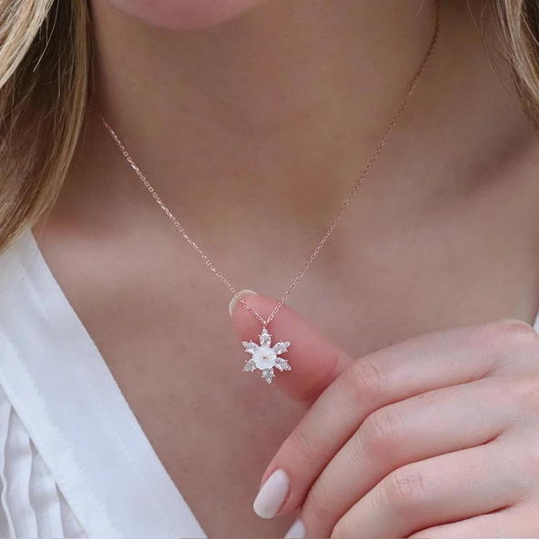Zirkon Taşlı Çiçek Motifli Rose Gold Kaplama Gümüş Kolye - Resim 3