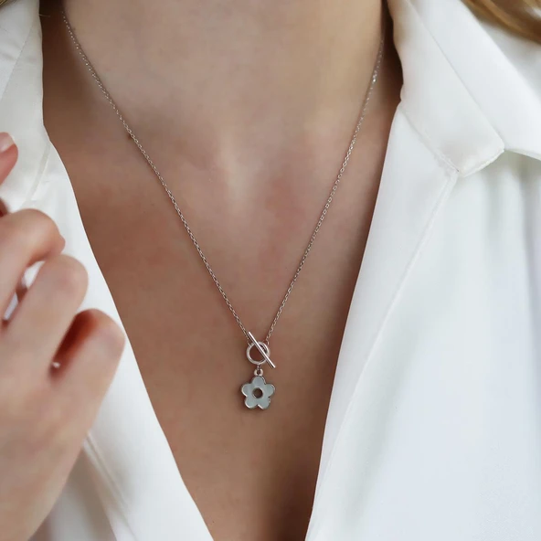 Sedef Çiçekli Önden Kilitli Gümüş Kolye - Resim 2