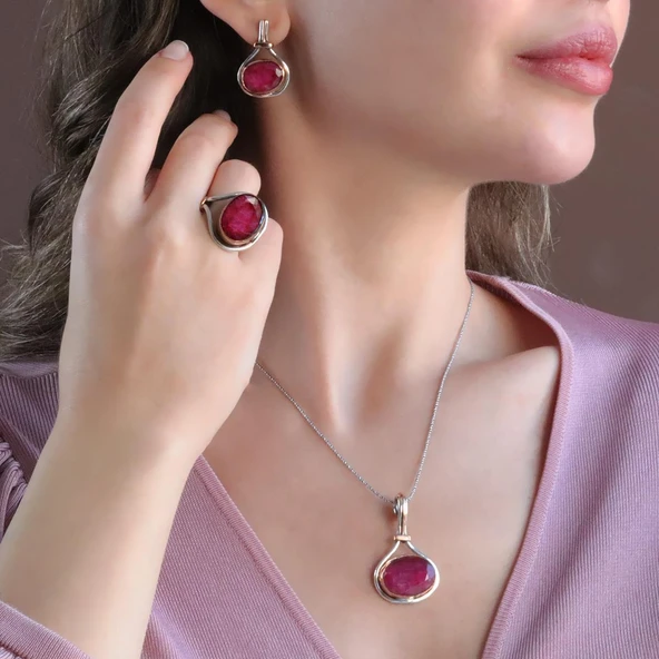 Kök Yakut Taşlı El İşi Gümüş Otantik Set