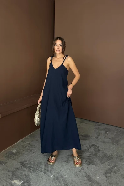 ASKILI UZUN SALAŞ MÜSLİN ELBİSE - Lacivert - Resim 3