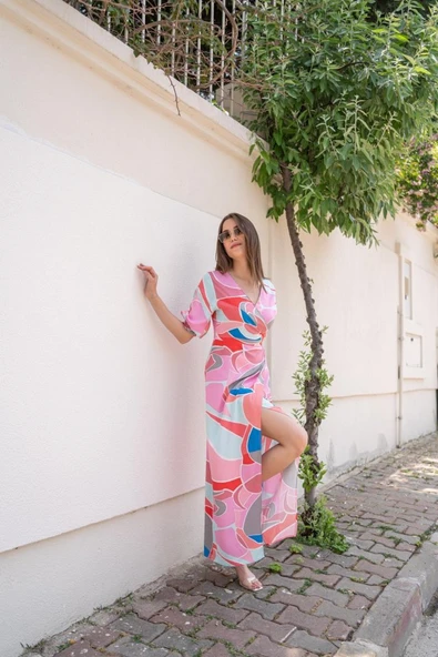 Fuşya Desenli Yırtmaçlı Elbise - Resim 2