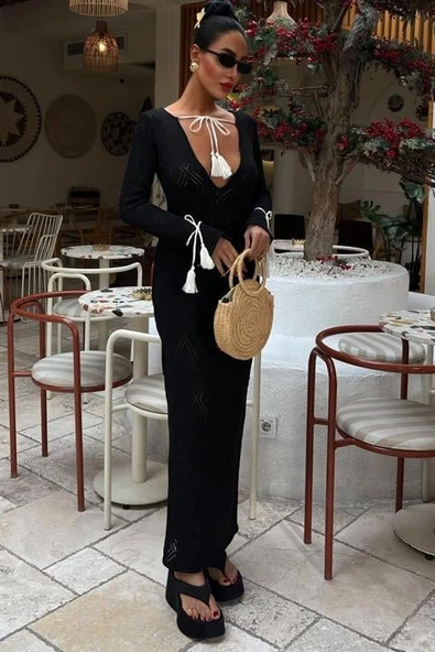 Püskül Bağcık Detaylı V Yaka Ajurlu Elbise 2850 ürün görseli