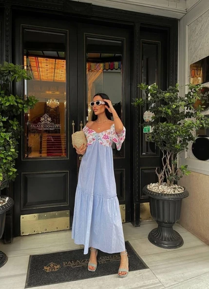 RENKLİ NAKIŞ DESENLİ ELBİSE - Mavi ürün görseli