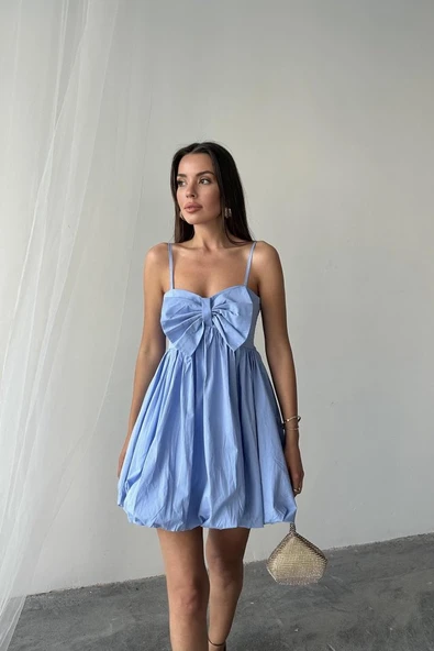 Mavi Önü Fiyonklu Askılı Elbise - Resim 4