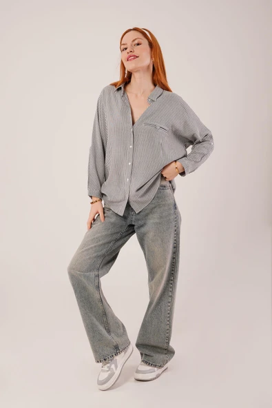 Cep Detay Çizgili Oversize Gri Gömlek - Resim 2