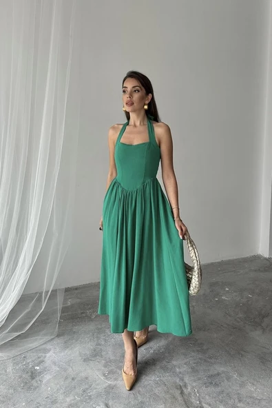 Yeşil Boyundan Bağlamalı Keten Elbise - Resim 3
