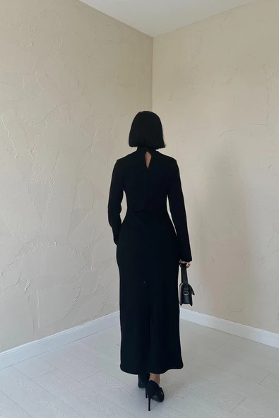 Siyah Omzu Güllü Düz Elbise - Resim 4