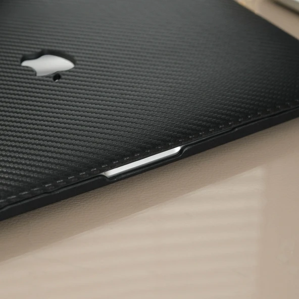 MacBook Air 13 Karbon Fiber Sert Hard Case İnce Hafif Darbe Koruma Kapak Uyumlu A1932 A2179 A2337 M1 - Resim 7