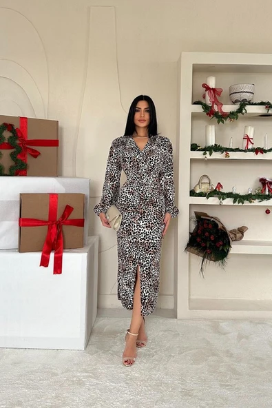 Leopar Önü Yırtmaçlı V Yaka Elbise ürün görseli