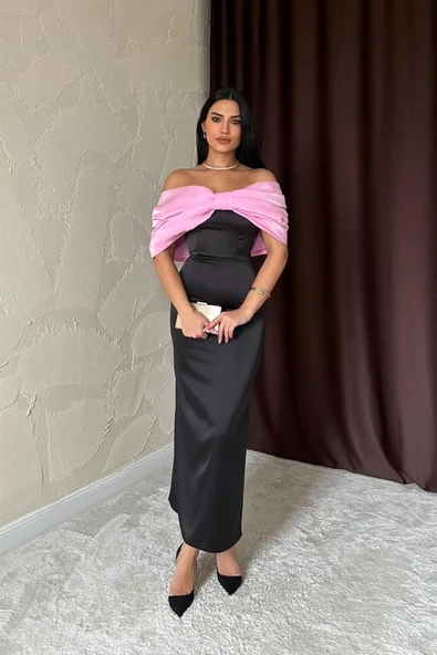 Pembe Önü Fiyonklu Elbise ürün görseli