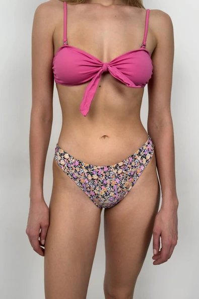 Fiyonk Detay Çiçekli Bikini Takım - Resim 3