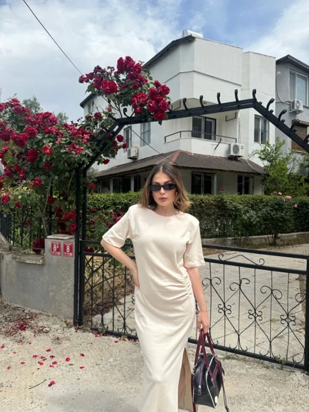 Kısa Kollu Uzun Yandan Yırtmaçlı Elbise - Beyaz - Resim 2