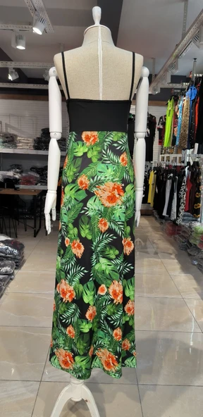 Kadın Askılı V Yaka Eteği Dijital Baskılı çiçek Desenli Yırtmaçlı Mikro Kumaş Elbise - Resim 6