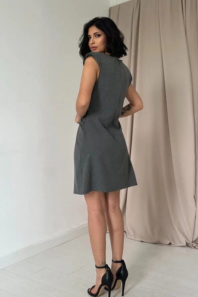 Gri Yanı Büzgülü Sıfır Kol Elbise - Resim 4