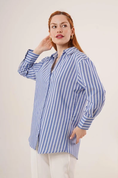 Çift Çizgi Geçişli Düğmeli Mavi Gömlek ürün görseli