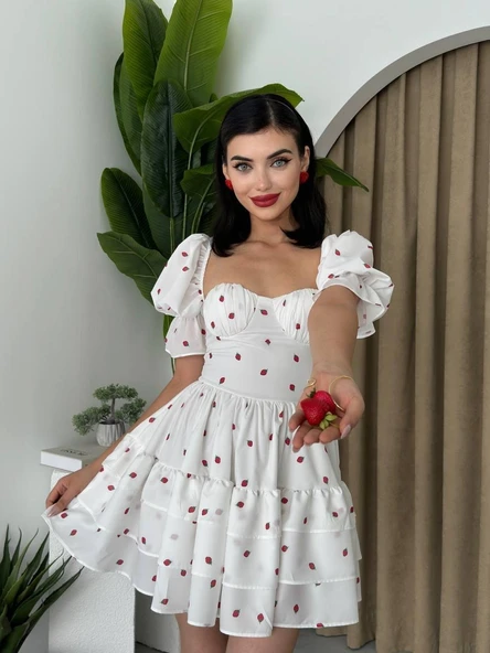 Beyaz Mini Elbise ürün görseli