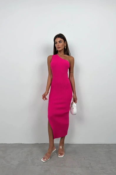 Tek Omuz Yırtmaçlı Elbise ürün görseli