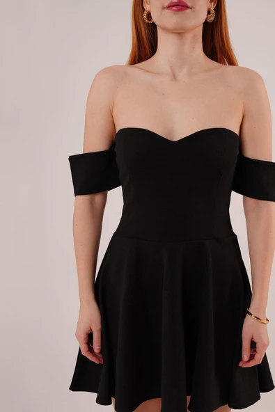 Kol Detaylı Straplez Siyah Mini Elbise - Resim 4