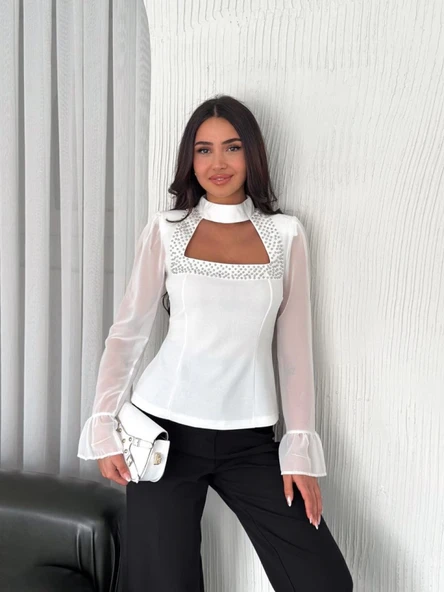 Kolları Şifon Göğüste İnci Boncuk Detaylı Bluz - Beyaz - Resim 4
