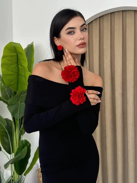 Livora Gül Detay Elbise ürün görseli