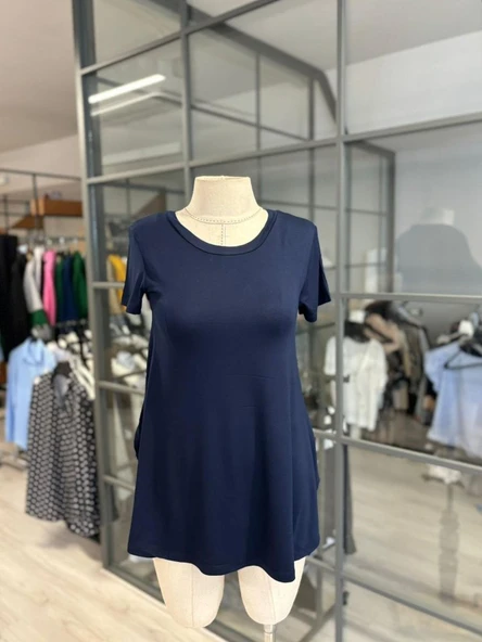 Kadın Türlü Viskon Kumaş Yırtmaç Detaylı Bluz - Resim 6