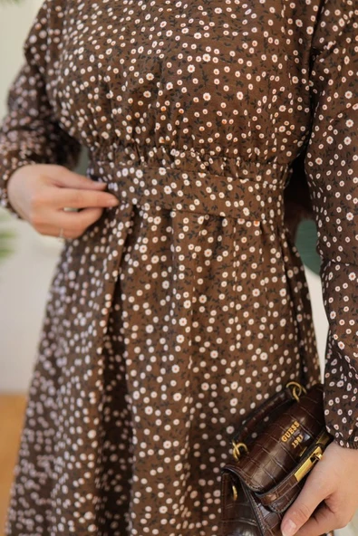 Kadın Papatya Desen Bisiklet Yaka Belden Bağlamalı Elbise - Resim 2