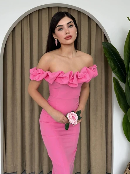 Popi Madonna Yaka Kalem Elbise ürün görseli